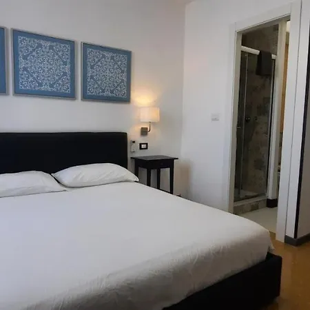 Centre 2* פלרמו