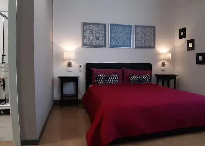 Centre 2* باليرمو