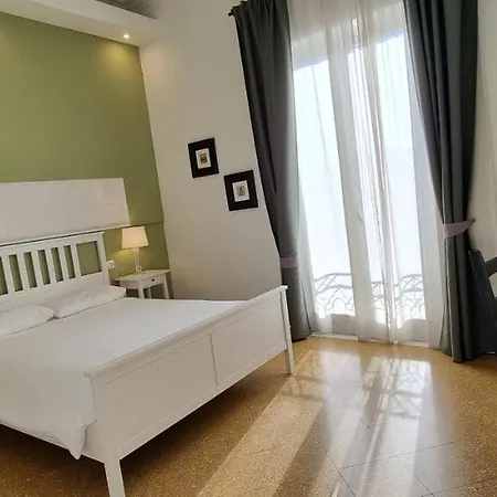 Centre 2*